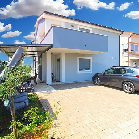 Holiday home Fuer 8 Personen Ca 125 Qm In Fazana, Istrien Istrische Riviera